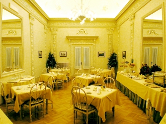 Breakfast room